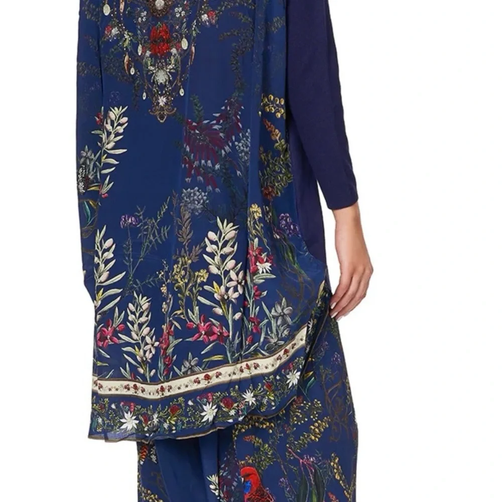 Camilla Deep Blue Jumper with Bird Print - Picture 4 of 6